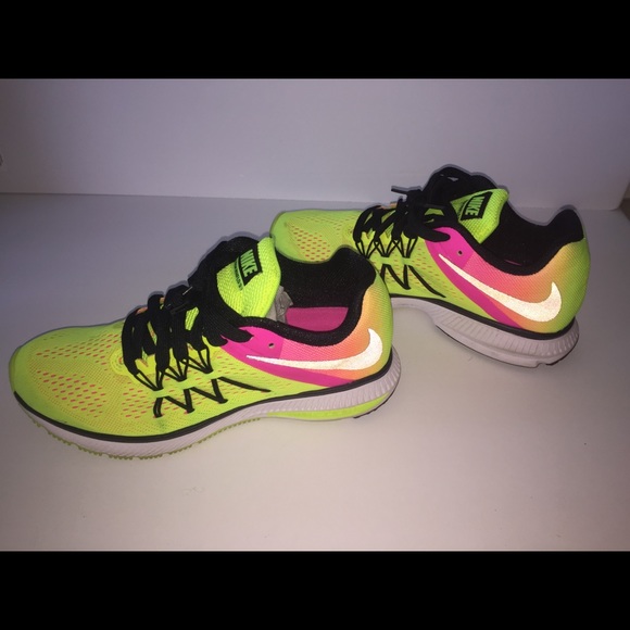 Nike Zoom Sneaker size 8 - Picture 3 of 5